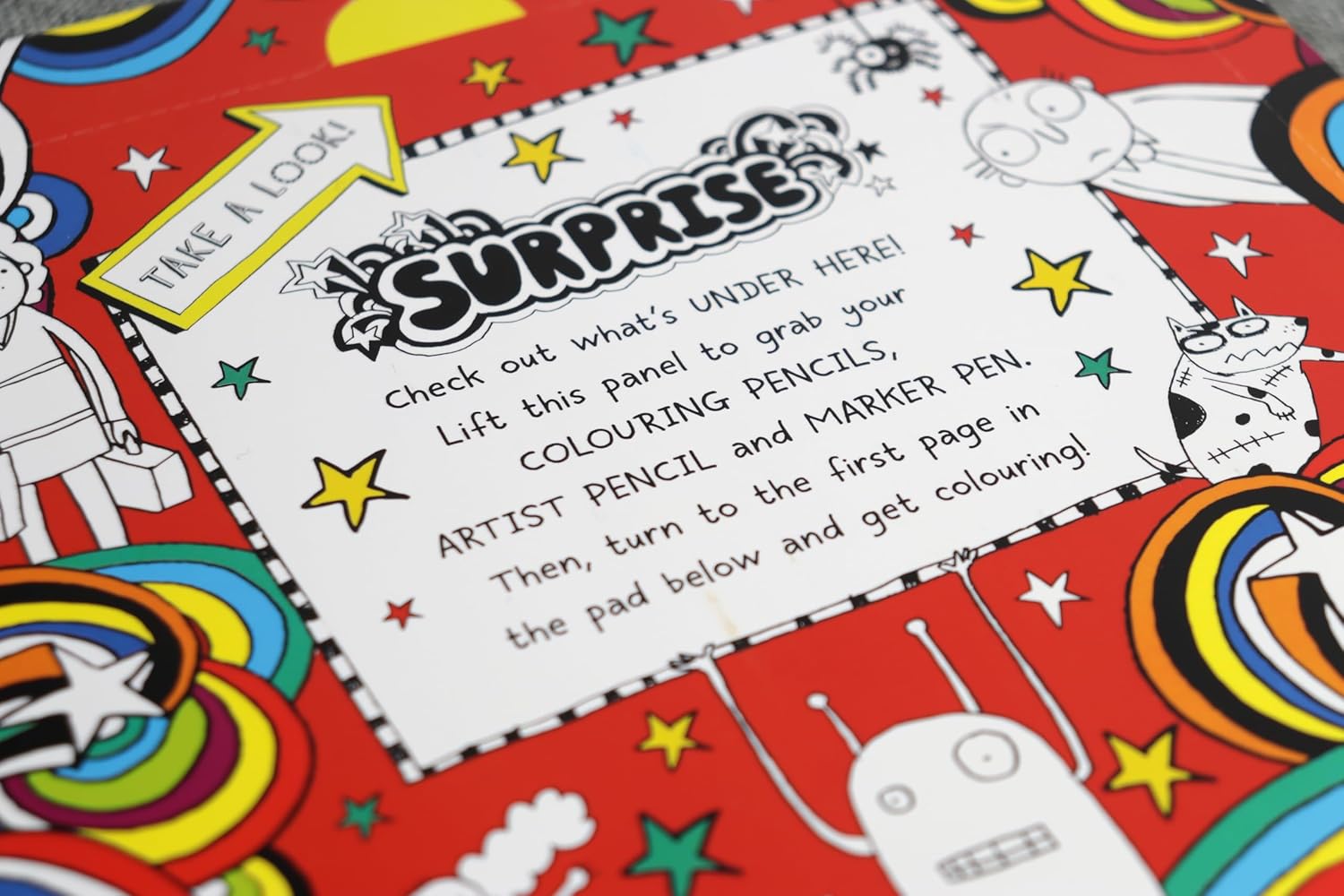 Tom Gates: Colourmania (Colouring Kit)