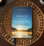 NKJV, Grace for the Moment Daily Bible, Hardcover, Comfort Print: Nkjv, Grace for the Moment Daily Bible, Comfort Print [hardcover] Lucado, Max [Oct 24, 2024]