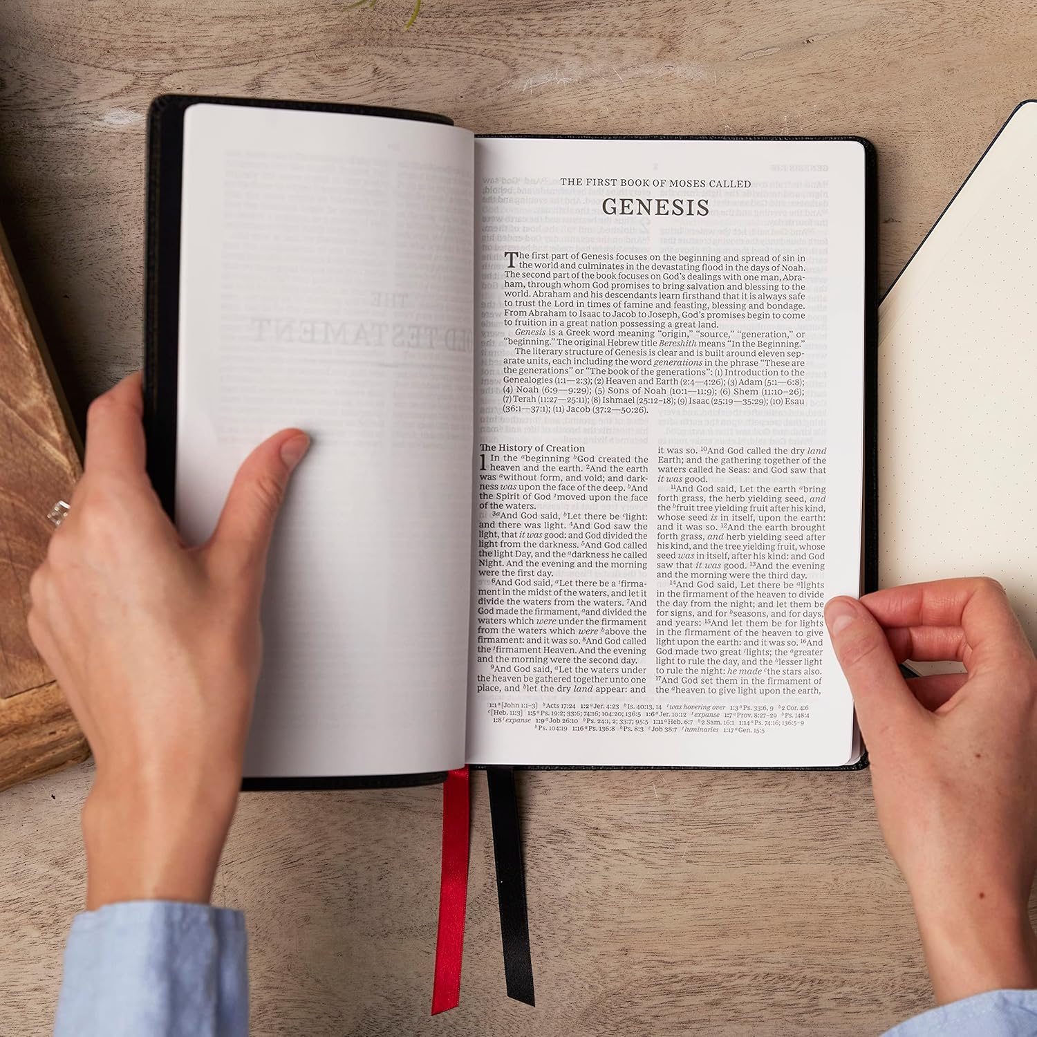 KJV Holy Bible: Paragraph-style Large Print Thinline with 43,000 Cross References, Purple Leathersoft, Red Letter, Comfort Print (Thumb Indexed): King James Version: Holy Bible, King James Version